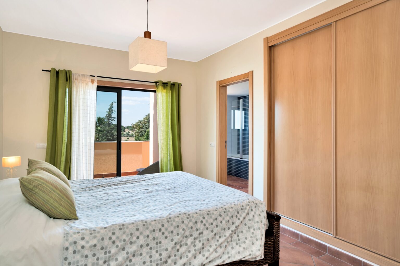 photo-13-06-2017-15-59-36-penthouse-oceanus-nazare-cote-portuguaise-locaiton-appartement-portugal-